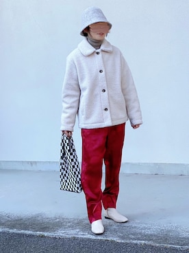 「サテンパンツ」｜「アイテム（ステンカラーコート）」を使った、𝚝𝚘𝚞.𝚊さん（レディース・152cm）の冬コーディネート