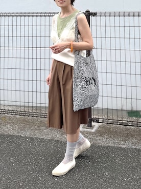 「chuclla（チュクラ）のレーストリム サテンキャミソール chw26s251（Tシャツ/カットソー、ホワイト系）」を使った、𝚝𝚘𝚞.𝚊さん（レディース・152cm）の夏コーディネート