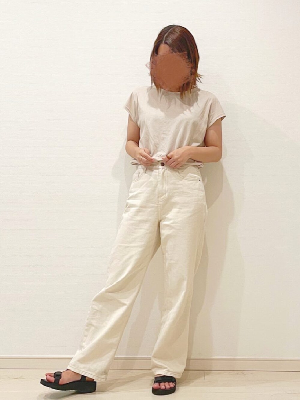 「ootd、夏、低身長コーデ、淡色コーデ、お洒落さんとつながりたい、ショートヘア」｜「chocomeeのハイウエストワイドパンツ（デニムパンツ、ホワイト系）」を使った、yuri*さん（レディース・152cm）の夏コーディネートの1枚目の写真
