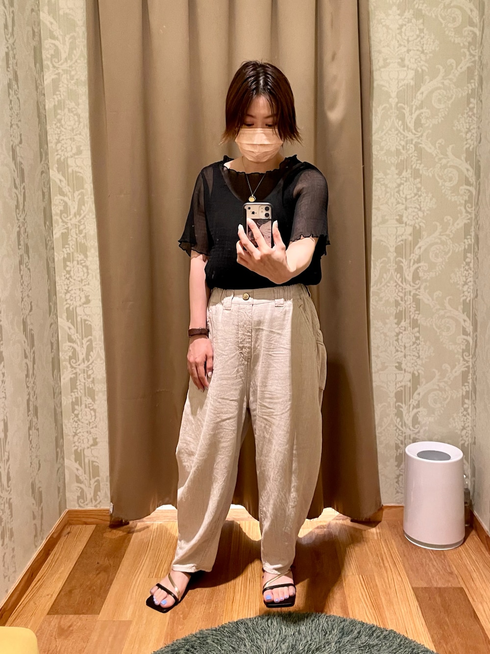 「ラクチンコーデ、カジュアル、低身長コーデ、プチプラコーデ、モノトーン、バルーンパンツ」｜「cafettyのアイテム（その他パンツ、ホワイト系）」を使った、真 花さん（レディース・151cm）の夏コーディネートの1枚目の写真