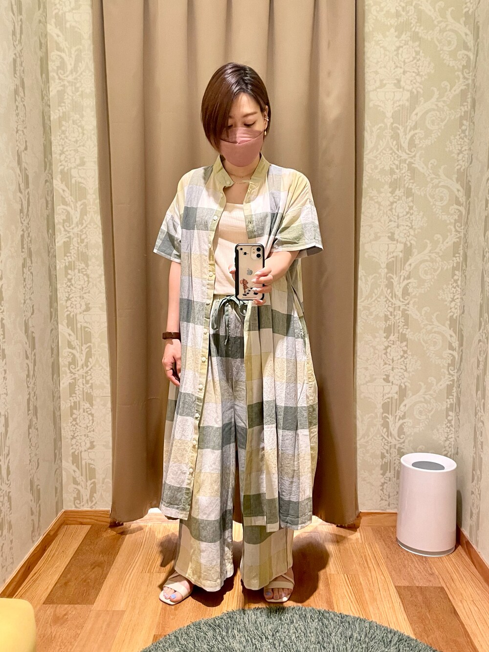 「ラクチンコーデ、カジュアルコーデ、低身長女子、柄パンツ、チェック、着回しコーデ、セットアップ」｜「SUN VALLEYのアイテム（シャツワンピース、グリーン系）」を使った、真 花さん（レディース・151cm）の夏コーディネートの1枚目の写真