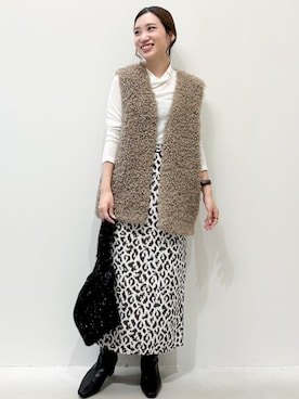 「アイテム（ベスト、ブラウン系）」を使った、OPAQUE.CLIPスタッフさん（レディース・157cm）の秋コーディネート