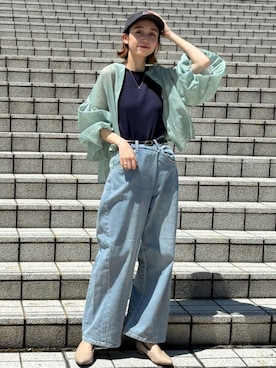 「OPAQUE.CLIP（オペークドットクリップ）のストレッチラップデザインワイドデニム／オーガニックコットン混【洗濯機洗い可】（デニムパンツ）」を使った、OPAQUE.CLIPスタッフさん（レディース・161cm）の夏コーディネート