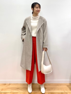 「カラーパンツ」｜「アイテム（ノーカラーコート）」を使った、OPAQUE.CLIPスタッフさん（レディース・158cm）の秋コーディネート