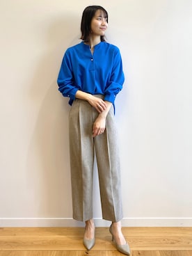 「アイテム（パンプス、グリーン系）」を使った、OPAQUE.CLIPスタッフさん（レディース・174cm）の冬コーディネート