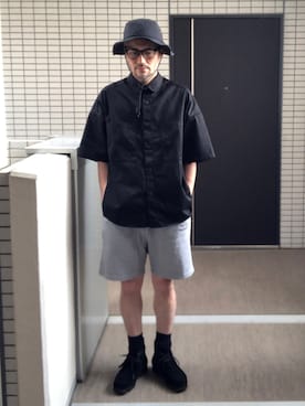 「ビッグシャツ」｜「アイテム（スウェットパンツ）」を使った、toshiさん（メンズ・168cm）の夏コーディネート