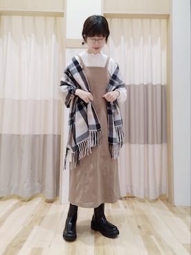 「Samansa Mos2 blue（サマンサモスモスブルー）のアイテム（ジャンパースカート）」を使った、yuさん（レディース・165cm）の冬コーディネート