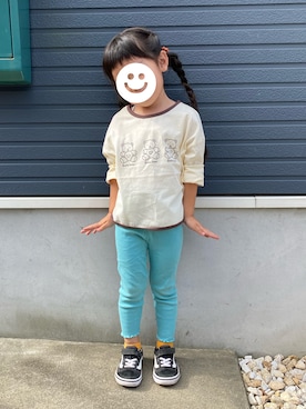 「アイテム（レギンス/スパッツ、グリーン系）」を使った、どんさんさん（キッズ・100cm）の秋コーディネート