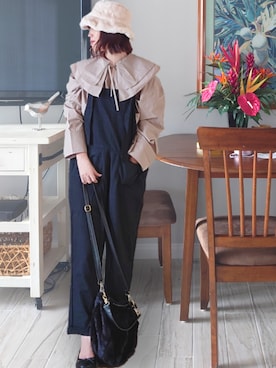 「aimoha（アイモハ）のアイテム（オールインワン・サロペット）」を使った、Megchuさん（レディース・155cm）の秋コーディネート
