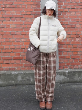 「アイテム（ダウンジャケット/コート）」を使った、Megchuさん（レディース・155cm）の秋コーディネート