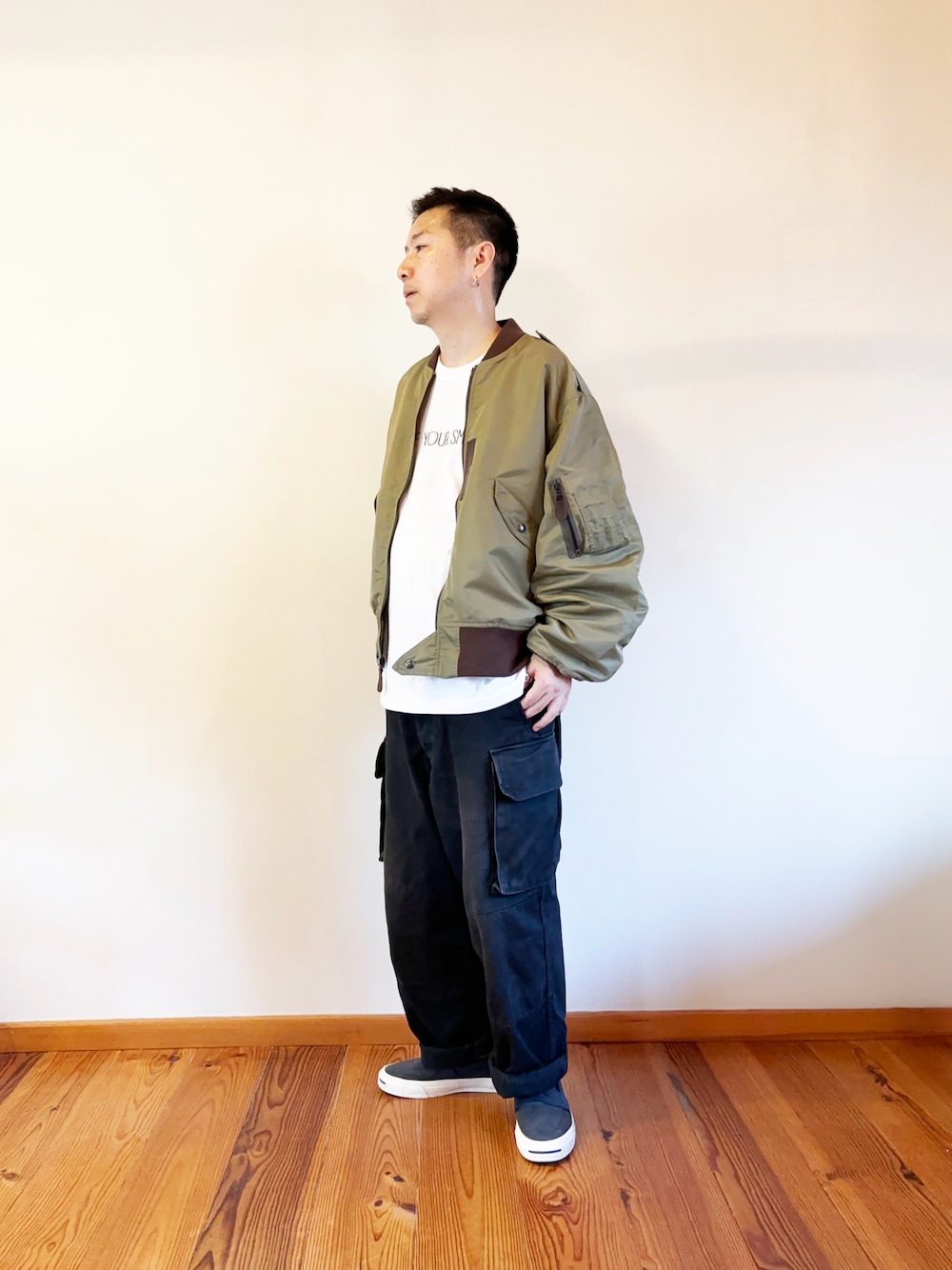 「古着MIX、ミリタリー、ミリタリージャケット、秋コーデ、L-2、M-47、おしゃれさんと繋がりたい、カジュアルコーデ、低身長コーデ」｜「WAIPER.incのアイテム（ミリタリージャケット、グリーン系）」を使った、Fujioさん（メンズ・165cm）の秋コーディネートの1枚目の写真