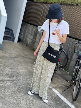 偲央さんのコーディネート