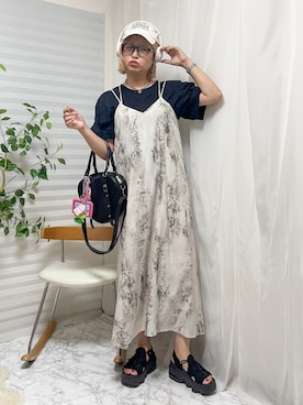 「reca（レカ）のアイテム（Tシャツ/カットソー）」を使った、おしゃれ豆知識💡のSERINAさん（レディース・164cm）の夏コーディネート