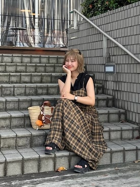 「NIKE（ナイキ）のナイキ エア マックス ココ ウィメンズサンダル / Nike Air Max Koko Women's Sandals CI8798-003 Black（サンダル）」を使った、おしゃれ豆知識💡のSERINAさん（レディース・164cm）の秋コーディネート