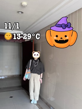 「アイテム（ネックレス、ホワイト系）」を使った、ジェーン ちゃんさん（レディース・158cm）の秋コーディネート