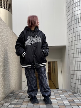 「BlackEyePatch（ブラックアイパッチ）のアイテム（ジャケット/アウター）」を使った、IZUHARA MAYUさん（レディース・155cm）の冬コーディネート