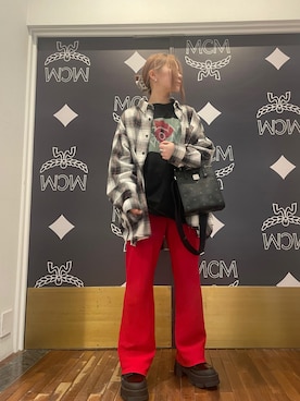 「MCM（エムシーエム）のアイテム」を使った、IZUHARA MAYUさん（レディース・155cm）の春コーディネート