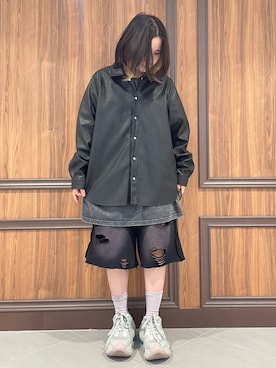 「アイテム（シャツ/ブラウス）」を使った、IZUHARA MAYUさん（レディース・155cm）の秋コーディネート