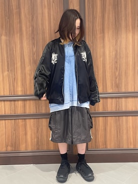 「アイテム（スカジャン）」を使った、IZUHARA MAYUさん（レディース・155cm）の秋コーディネート