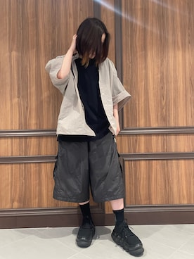 「アイテム（シャツ/ブラウス）」を使った、IZUHARA MAYUさん（レディース・155cm）の夏コーディネート