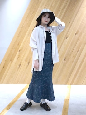 「JEANASIS（ジーナシス）のアイテム（その他シューズ）」を使った、マキ（JEANASiS）さん（レディース・165cm）の春コーディネート