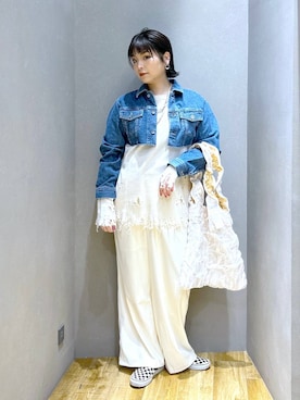 「JEANASIS（ジーナシス）のアイテム（デニムジャケット）」を使った、マキ（JEANASiS）さん（レディース・165cm）の冬コーディネート