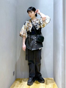 「JEANASIS（ジーナシス）のランダムアウトソールスニーカー/968688（スニーカー）」を使った、マキ（JEANASiS）さん（レディース・165cm）の春コーディネート