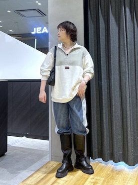 「eL（エル）の【eL】Wrap Bag/1063215（ショルダーバッグ、ブラック系）」を使った、マキ（JEANASiS）さん（レディース・165cm）の秋コーディネート