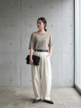 「antiqua（アンティカ）のリネン混 無地 ロング ワイド パンツ（Pants、ベージュ系）」を使った、antiquaさん（レディース・160cm）の春コーディネート