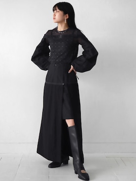 「スリット」｜「アイテム（その他トップス）」を使った、antiquaさん（レディース・160cm）の秋コーディネート