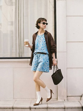 「antiqua（アンティカ）のボタニカル柄 ショートパンツ（Pants、ブルー系）」を使った、antiquaさん（レディース・160cm）の春コーディネート