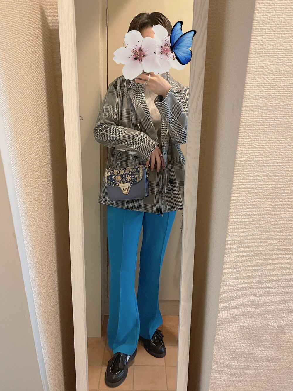 「UNIQLO、FOREVER 21、nobrand、JEANASiS、Dr.Martens、springstyle、korea style、おしゃれさんと繋がりたい、ootd、思い出アウトフィット」｜「JEANASISのアイテム（パンツ、ブルー系）」を使った、💙🦋🐬さん（レディース・163cm）の春コーディネートの1枚目の写真