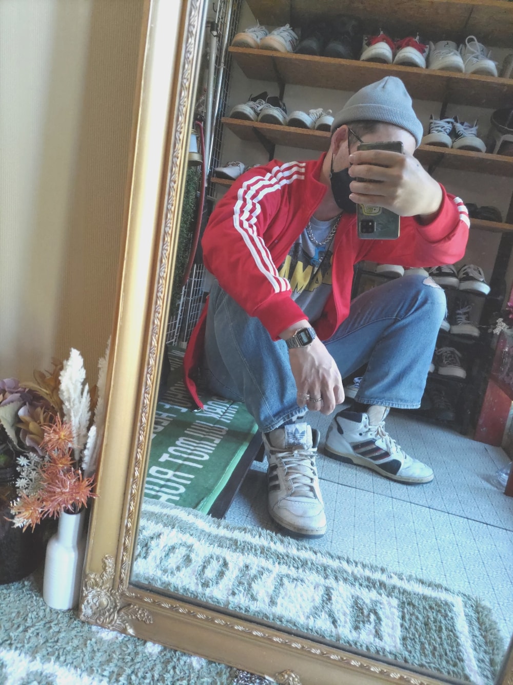 「ヴィンテージ、adidas、ジャージ、ヘインズ、ダイソー」｜「adidasのアイテム（スニーカー、ホワイト系）」を使った、Akiさん（メンズ・176cm）の秋コーディネートの1枚目の写真