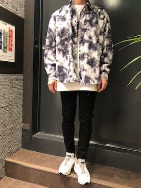 「B'2nd（ビーセカンド）のアイテム（レッグウェア）」を使った、岡田さん（メンズ・172cm）の秋コーディネート