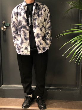 「B'2nd（ビーセカンド）のアイテム（スニーカー）」を使った、岡田さん（メンズ・172cm）の夏コーディネート