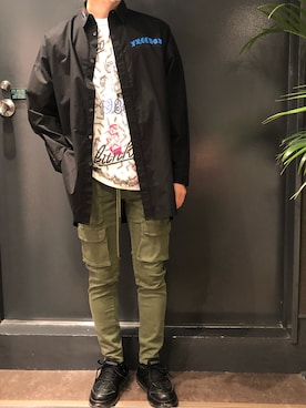 「B'2nd（ビーセカンド）のアイテム（スニーカー）」を使った、岡田さん（メンズ・172cm）の夏コーディネート