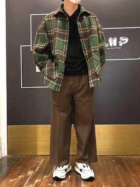 「B'2nd（ビーセカンド）のアイテム（レッグウェア）」を使った、岡田さん（メンズ・172cm）の冬コーディネート