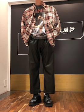 「B'2nd（ビーセカンド）のアイテム（レッグウェア）」を使った、岡田さん（メンズ・172cm）の秋コーディネート