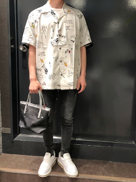 「B'2nd（ビーセカンド）のアイテム（スニーカー）」を使った、岡田さん（メンズ・172cm）の夏コーディネート