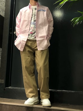 「B'2nd（ビーセカンド）のアイテム（スニーカー）」を使った、岡田さん（メンズ・172cm）の夏コーディネート
