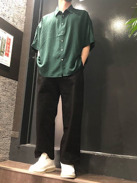 「B'2nd（ビーセカンド）のアイテム（スニーカー）」を使った、岡田さん（メンズ・172cm）の夏コーディネート