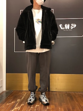 「A4A（エーフォーエー）のアイテム（スウェット）」を使った、岡田さん（メンズ・172cm）の冬コーディネート