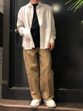 「B'2nd（ビーセカンド）のアイテム（スニーカー）」を使った、岡田さん（メンズ・172cm）の夏コーディネート