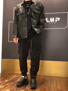 「B'2nd（ビーセカンド）のアイテム（レッグウェア）」を使った、岡田さん（メンズ・172cm）の秋コーディネート
