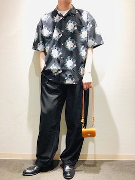 「B'2nd（ビーセカンド）のアイテム（パンツ）」を使った、岡田さん（メンズ・172cm）の夏コーディネート