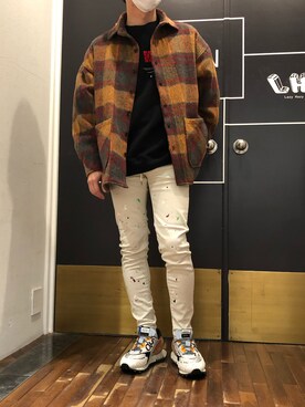 「A4A（エーフォーエー）のアイテム（スウェット）」を使った、岡田さん（メンズ・172cm）の冬コーディネート