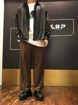 「B'2nd（ビーセカンド）のアイテム（レッグウェア）」を使った、岡田さん（メンズ・172cm）の秋コーディネート