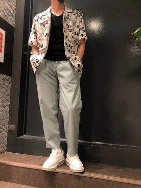 「B'2nd（ビーセカンド）のアイテム（スニーカー）」を使った、岡田さん（メンズ・172cm）の夏コーディネート