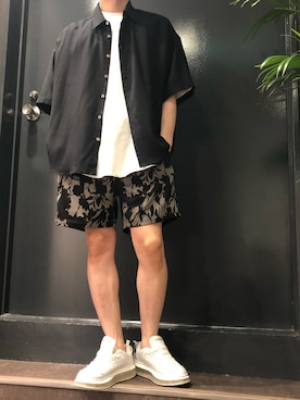 「B'2nd（ビーセカンド）のアイテム（スニーカー）」を使った、岡田さん（メンズ・172cm）の夏コーディネート