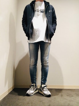 「RUN OF（ランオブ）のアイテム」を使った、岡田さん（メンズ・172cm）の春コーディネート